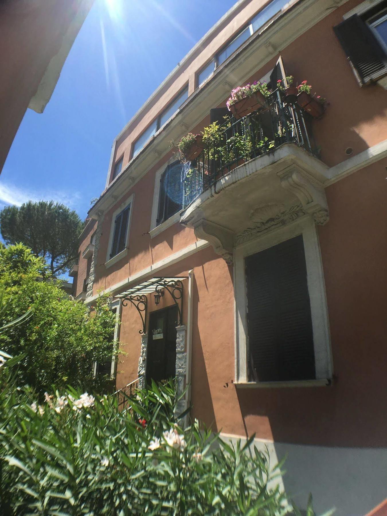 Vatican Garden House Рим Екстериор снимка